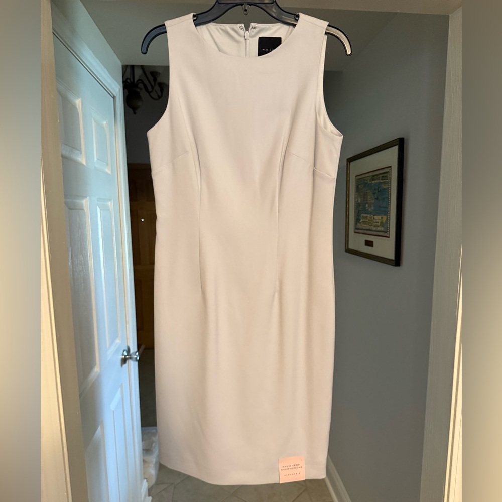Elegant Alex Marie Light Blue/Grey Sleeveless Dress Classic Lines Size 6 NWT